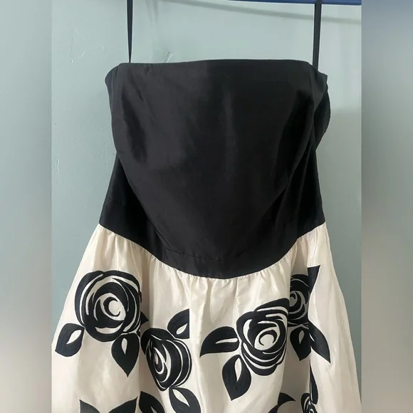WHBM Black and White Floral 100% Silk Strapless Rosette Dress - Picture 5 of 7